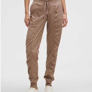 NWT Lululemon 2024 Dance Studio Jogger size 2 Tall Mid Rise Taupetastic